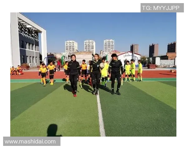 苏亮足球：探索中国足球的未来与发展之路，助力青少年成长与梦想实现